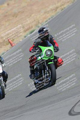 media/Nov-12-2023-Classic Track Days (Sun) [[11f17acb81]]/Group 3/session 2 turn 9/